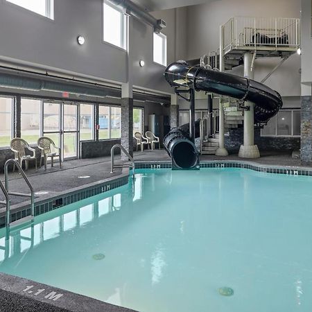 Home Inn & Suites Regina Airport Esterno foto
