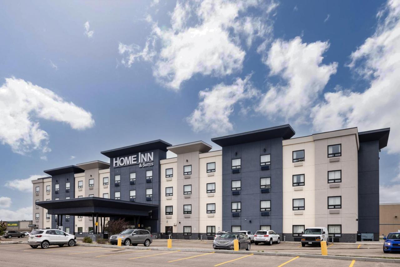 Home Inn & Suites Regina Airport Esterno foto