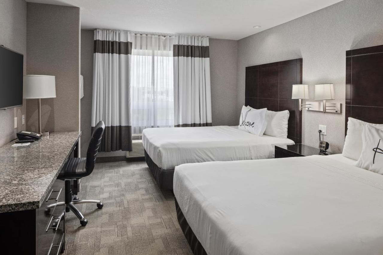 Home Inn & Suites Regina Airport Esterno foto