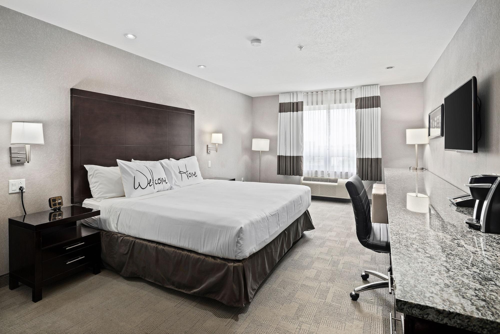 Home Inn & Suites Regina Airport Esterno foto