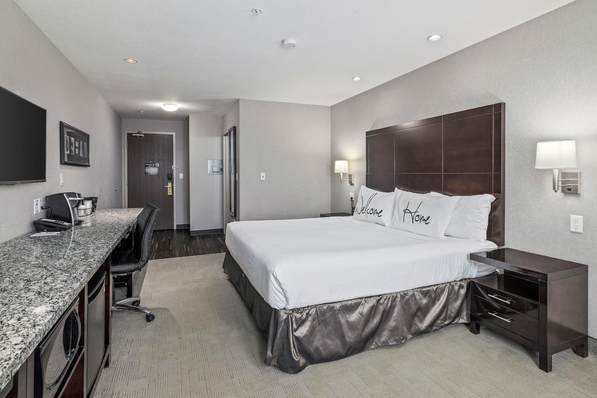 Home Inn & Suites Regina Airport Esterno foto