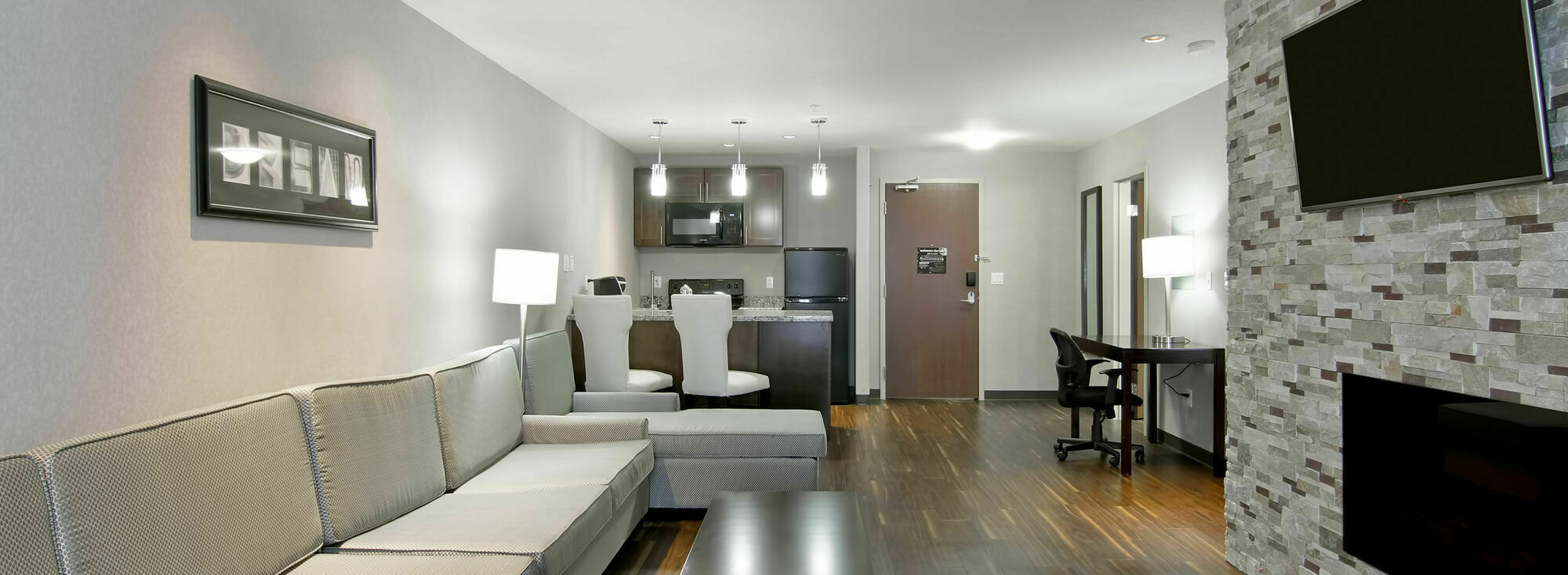 Home Inn & Suites Regina Airport Esterno foto